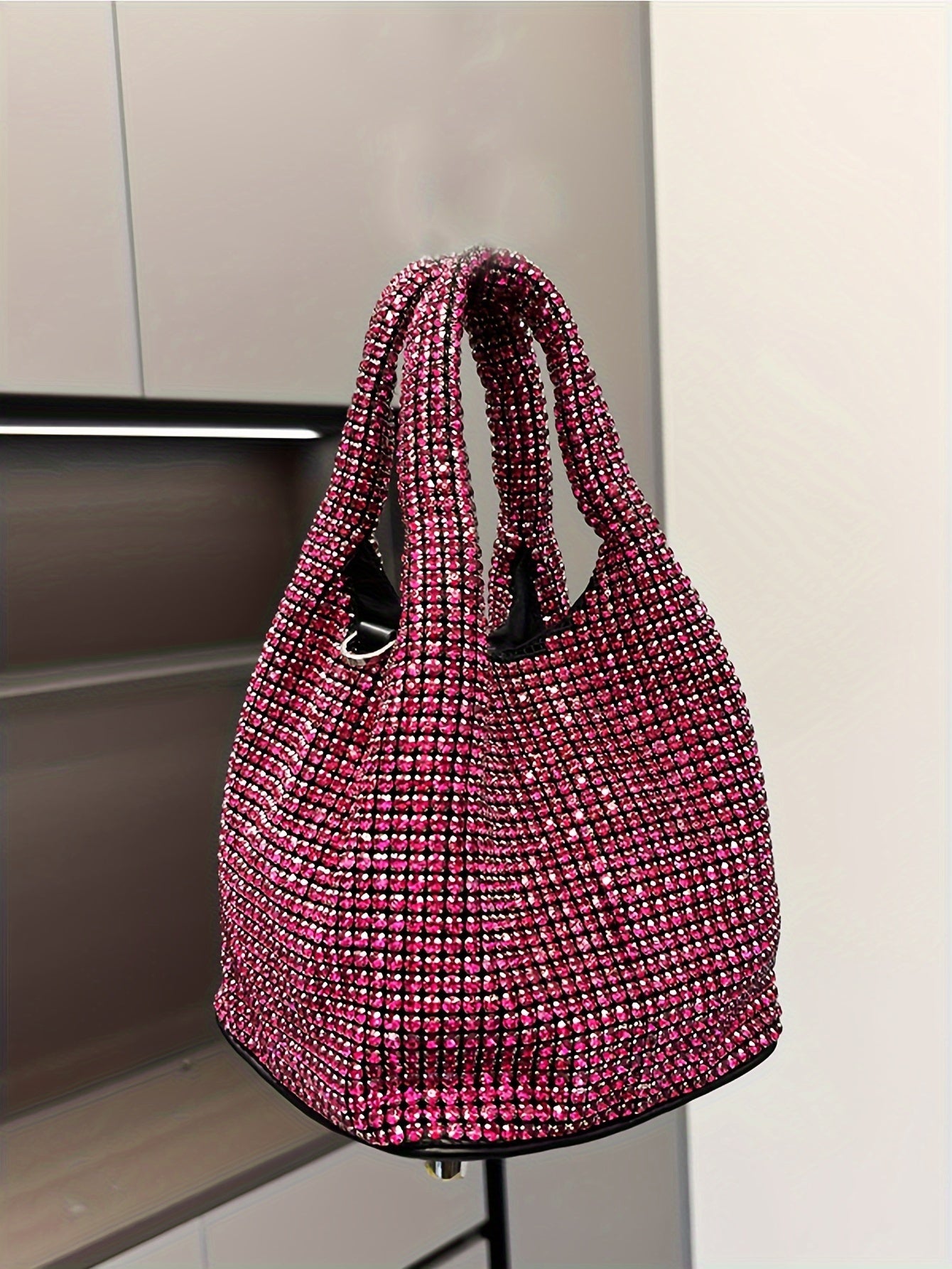 Luxurious Mini Rhinestone Bucket Handbag - Bling-Bling Evening Purse with Chain Strap, Fashionable, Spacious Interior, Perfect for Carnival, Mardi Gras, Music Festival, Party, Prom, and Night Out - Trendy, Glamorous, and Dura