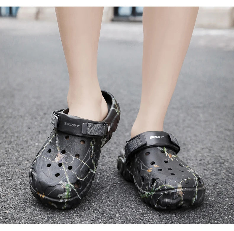 Summer Men Aqua Shoes Slippers EVA Men Outdoor Water Clogs Male Beach Shoes Fashion Water Shoes Luxury Sandals Comfort Home