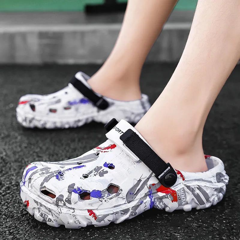 Summer Men Aqua Shoes Slippers EVA Men Outdoor Water Clogs Male Beach Shoes Fashion Water Shoes Luxury Sandals Comfort Home