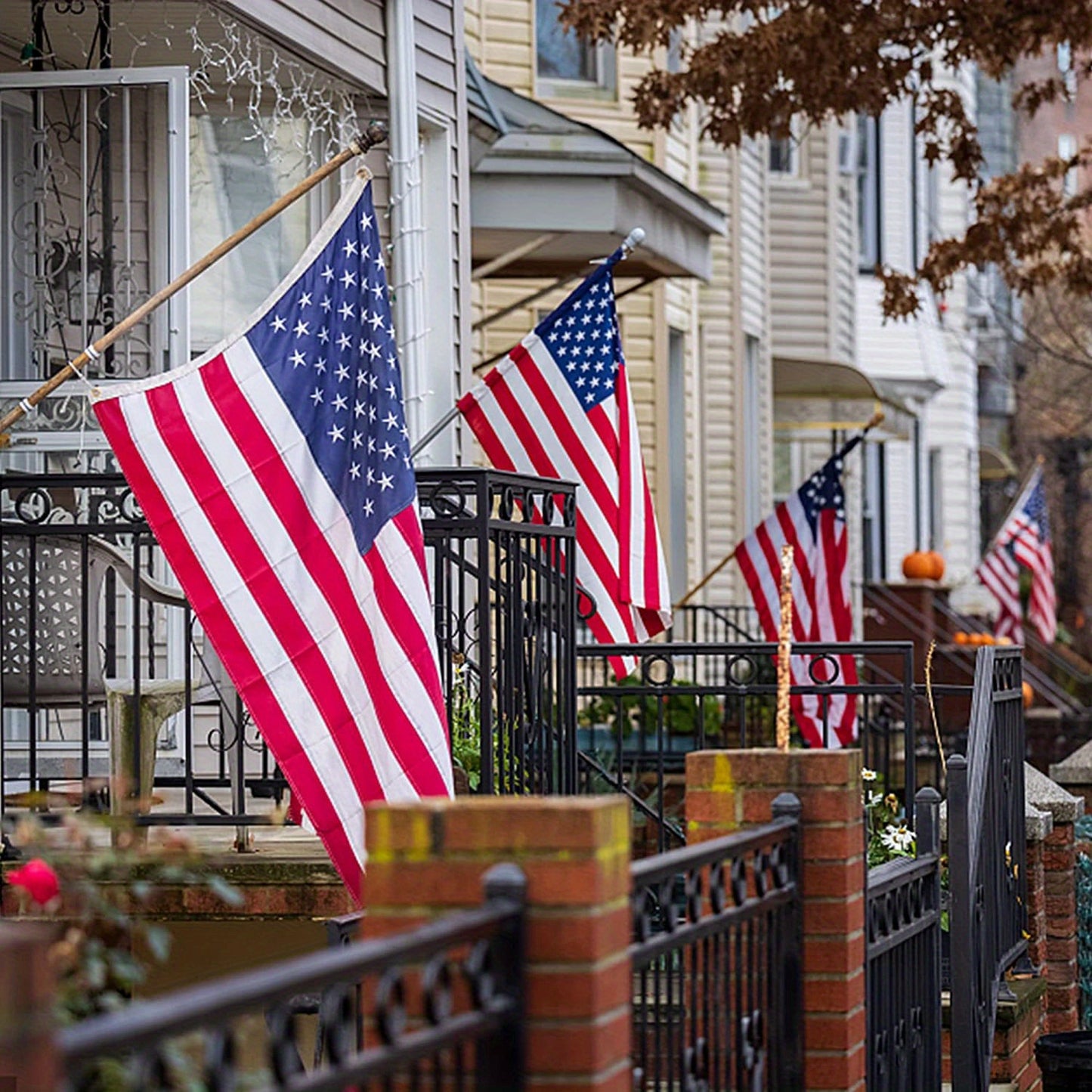 1pc American Flag 3x5 Ft TearProof For Outside, Build To Long Lasting, Fade Resistant Spun Polyester, High Wind US Outdoor Flags Embroidered Stars, Sewn Stripes, Brass Grommet
