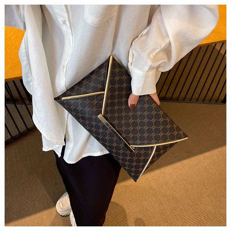 Timeless Vintage Envelop Clutch Wallet - Retro Pattern Coin Purse with Secure Closure - Stylish Square Womens Bag for Daily Glamour and Evening Events