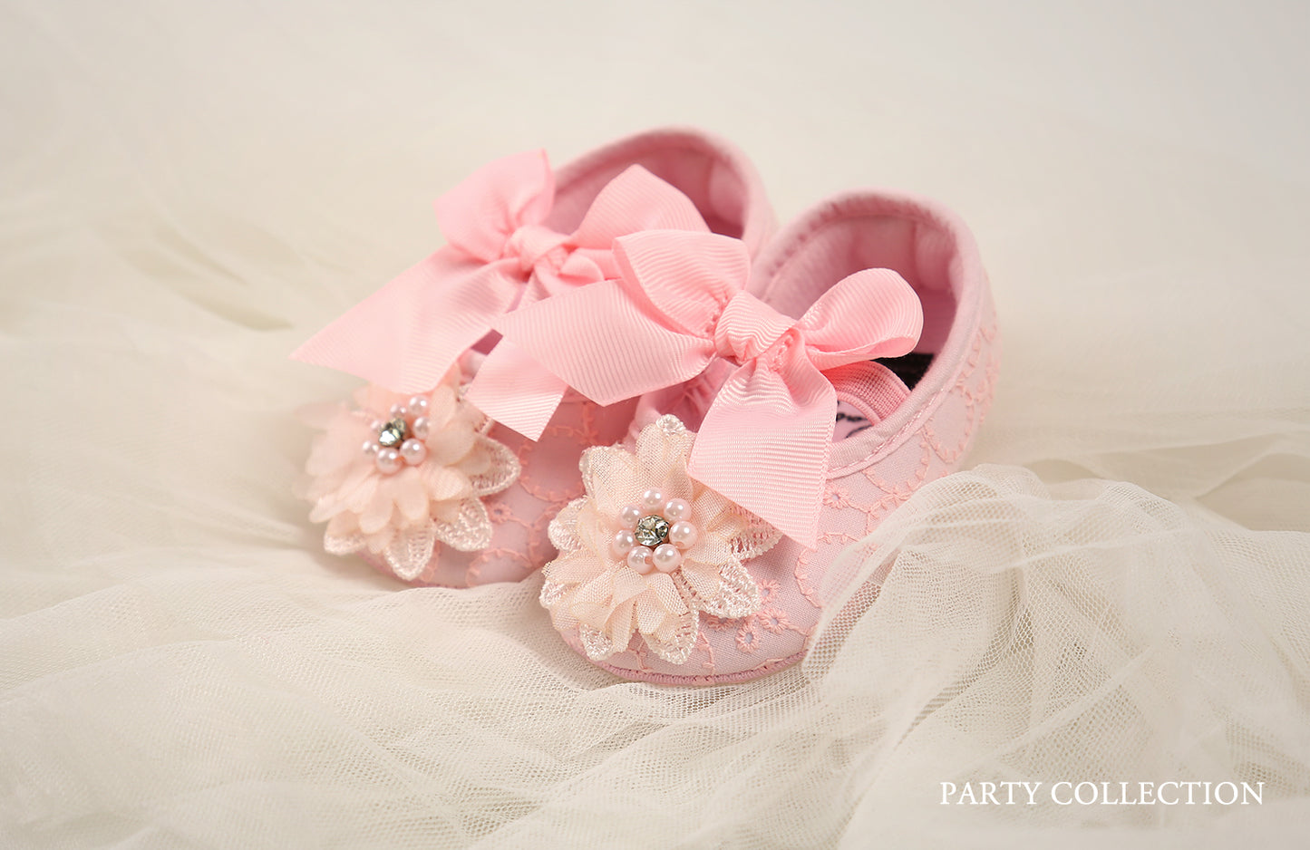 Baby Girls Mary Jane Flat Shoes With Flower Decor Soft Comfy Crib Shoes First Walker Shoes For Newborn Infant, Spring And Summer