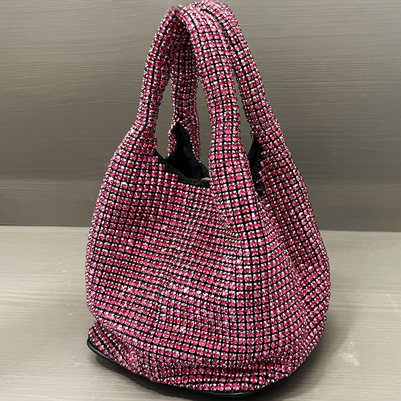 Luxurious Mini Rhinestone Bucket Handbag - Bling-Bling Evening Purse with Chain Strap, Fashionable, Spacious Interior, Perfect for Carnival, Mardi Gras, Music Festival, Party, Prom, and Night Out - Trendy, Glamorous, and Dura