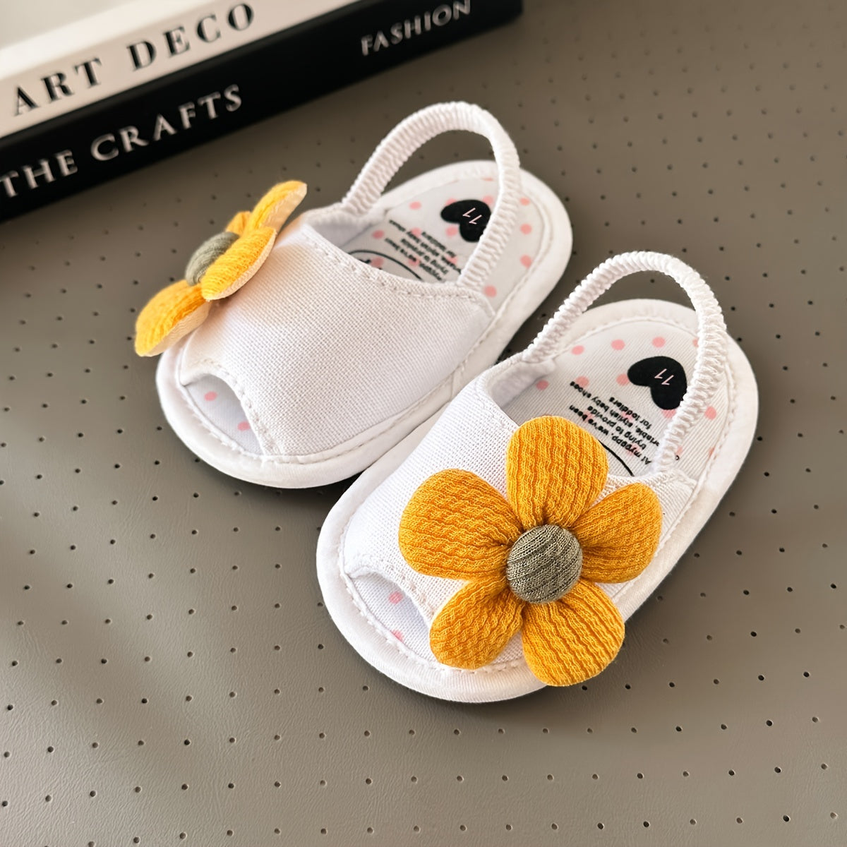 Baby Girls Flower Hook And Loop Sandals, Lightweight Non-Slip Comfy Walking Shoes For Newborn Infant, Summer