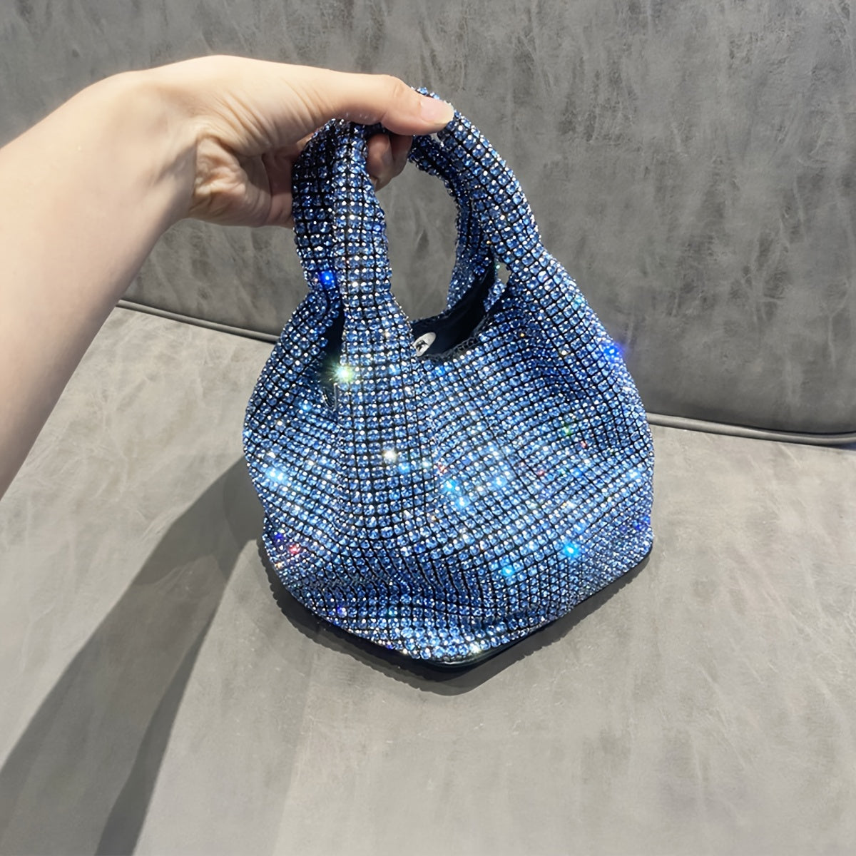 Luxurious Mini Rhinestone Bucket Handbag - Bling-Bling Evening Purse with Chain Strap, Fashionable, Spacious Interior, Perfect for Carnival, Mardi Gras, Music Festival, Party, Prom, and Night Out - Trendy, Glamorous, and Dura