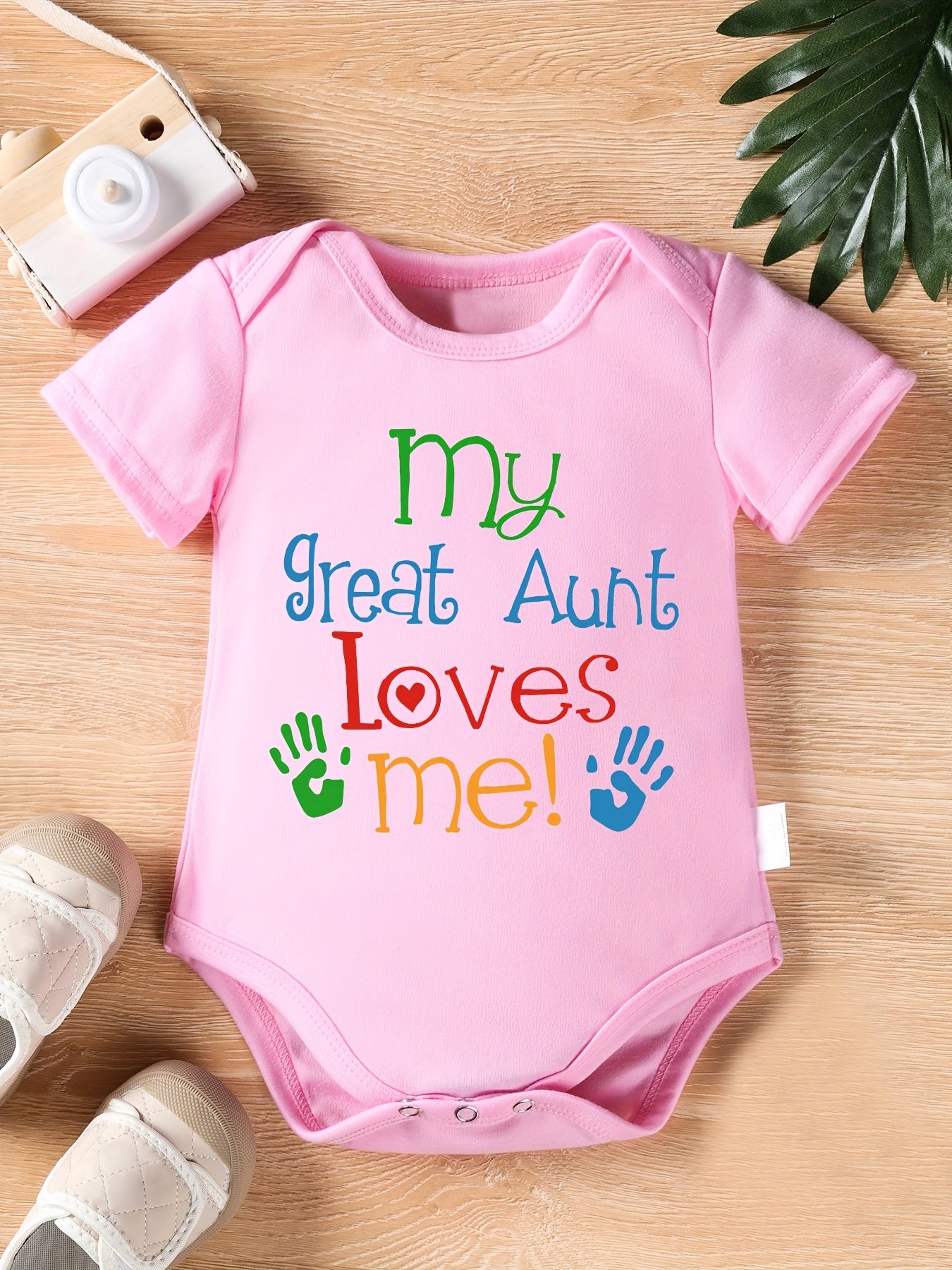 My Great Aunt Loves Me" Letter Print Newborn Baby Romper with Short Sleeves and Cute Onesie for Kids, Perfect for Outdoor
