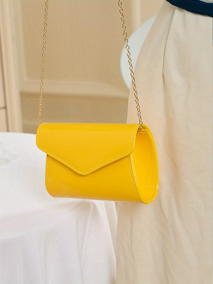 Shiny Chic Metal Chain Envelope Clutch - Durable Textured PU Leather Purse for Elegant Evening Events - Perfect for Carnival, Mardi Gras, Weddings, and Music Festivals - A Fashion-Forward, Versatile Accessory