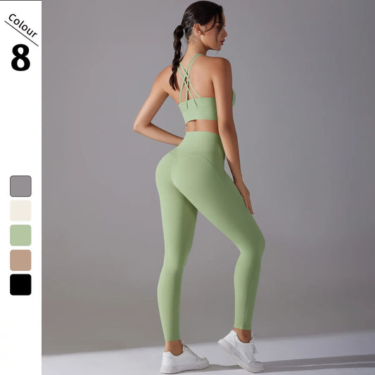 Women's Seamless Yoga Set for Fitness Sports Gym Workout Clothing with Solid Pattern Front Logo-Top and Sportswear Suit