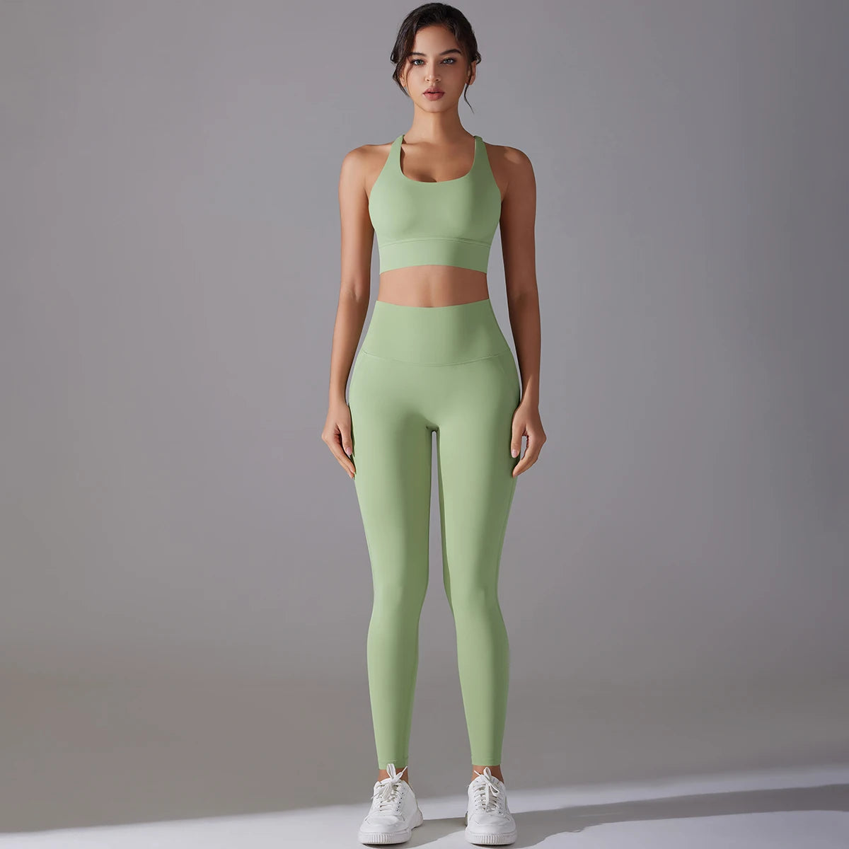 Women's Seamless Yoga Set for Fitness Sports Gym Workout Clothing with Solid Pattern Front Logo-Top and Sportswear Suit