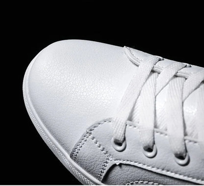2025 Autumn Men Casual Shoes Winter Men's Board Shoes Light Sports Shoes Men Tennis Sneaker Soft White Shoes Male Flat Shoes