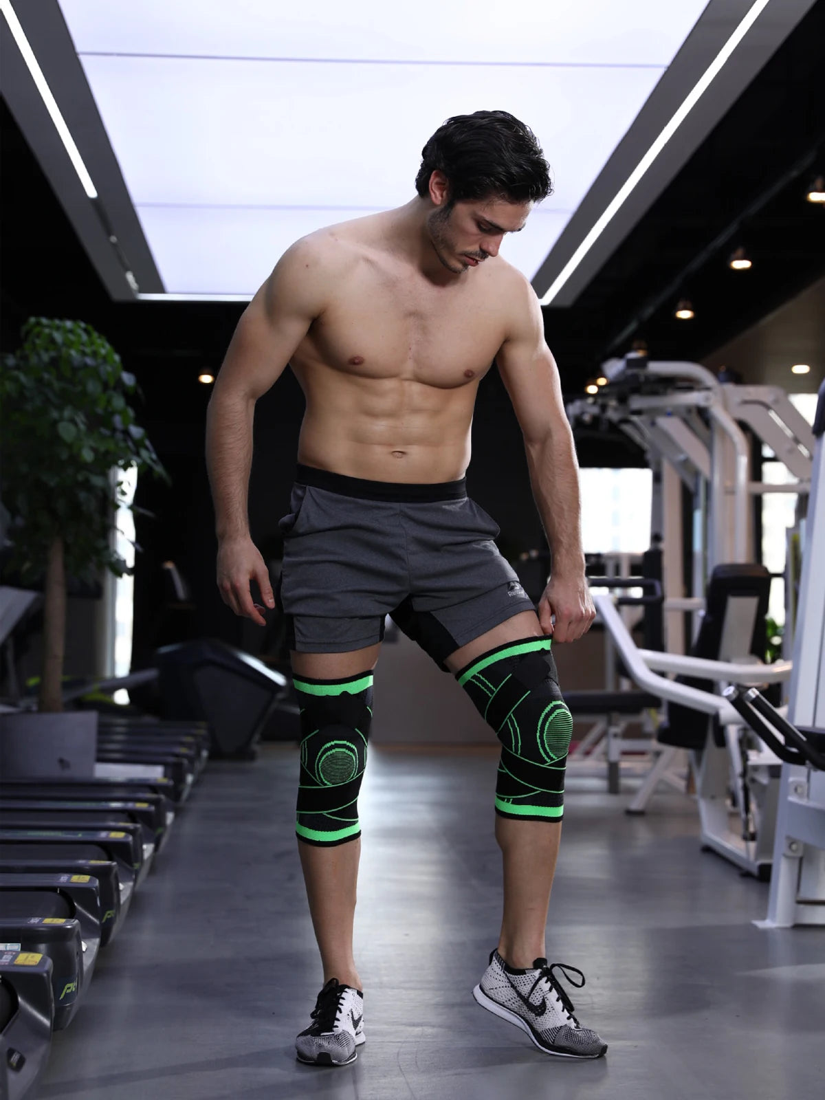 1 Piece Of Sports Men's Compression Knee Brace Elastic Support Pads Knee Pads Fitness Equipment Volleyball Basketball Cycling