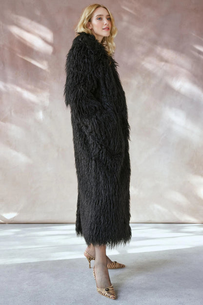 Women'S Elegant Long Faux Fur Coat -  Casual & Comfortable with Pockets, Perfect for Fall/Winter Outdoor Wear, Stylish Long Coat