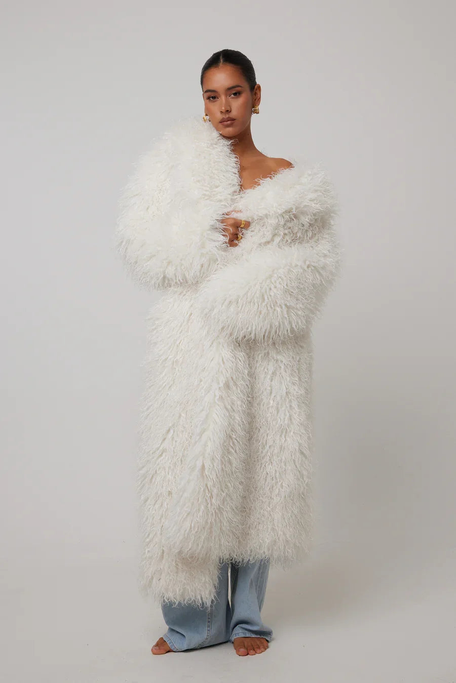 Women'S Elegant Long Faux Fur Coat -  Casual & Comfortable with Pockets, Perfect for Fall/Winter Outdoor Wear, Stylish Long Coat