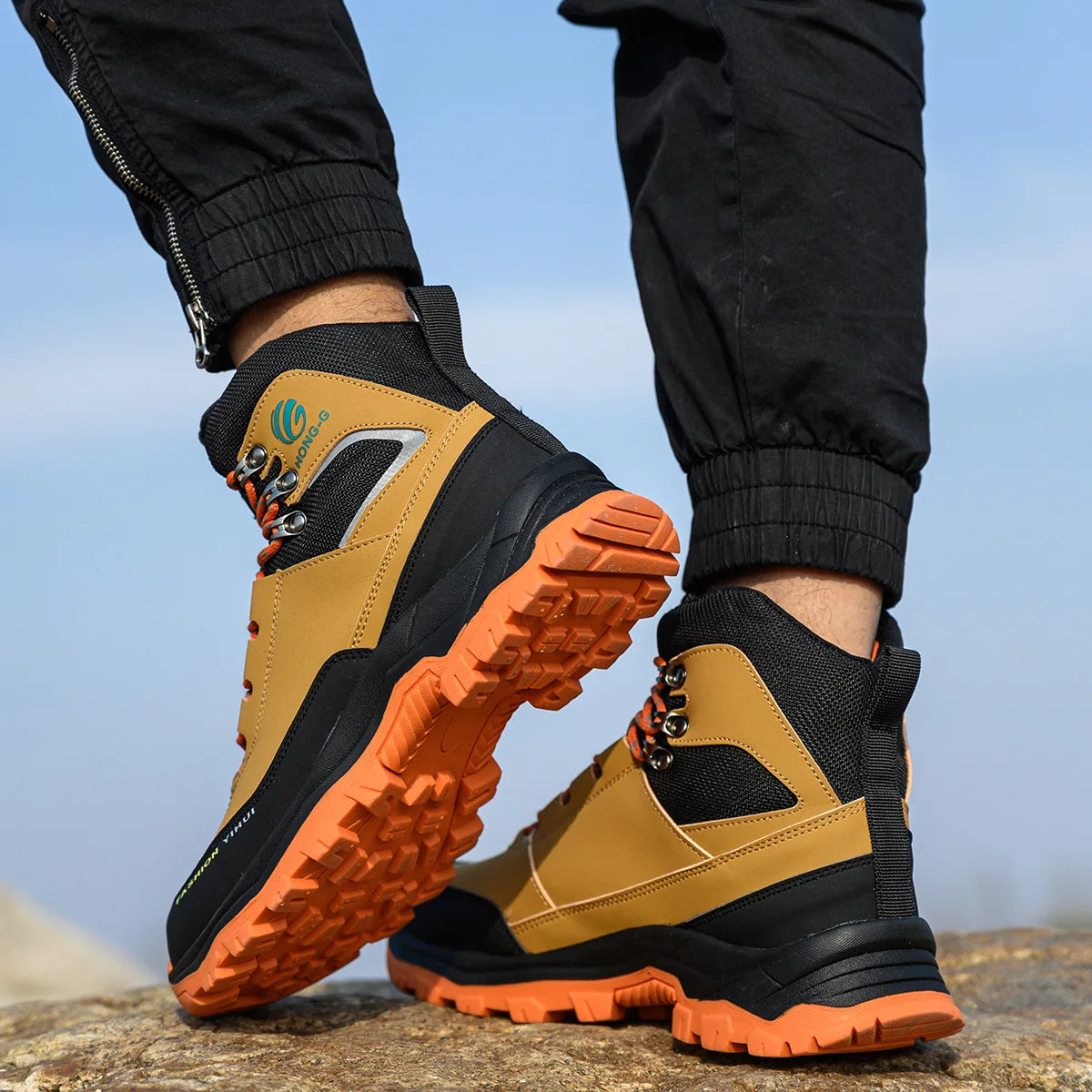 Indestructible Work Boots MEN'S AND WOMEN'S Style Waterproof Work Sports Shoes Steel Toe Boots Anti-puncture Protective Shoes