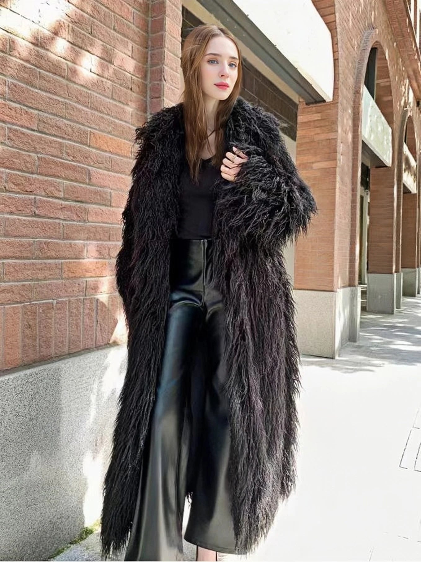 Women'S Elegant Long Faux Fur Coat -  Casual & Comfortable with Pockets, Perfect for Fall/Winter Outdoor Wear, Stylish Long Coat