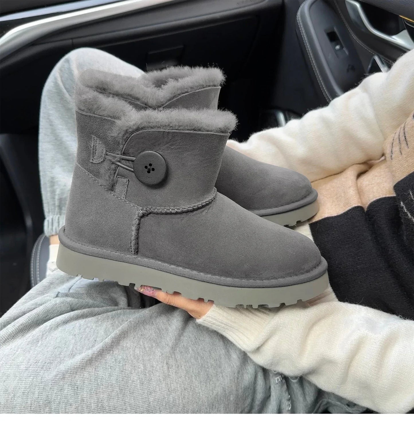 One button low cut, high-end quality 2-in-1 genuine leather, real wool, sheepskin fashionable and warm chestnut thick snow boots