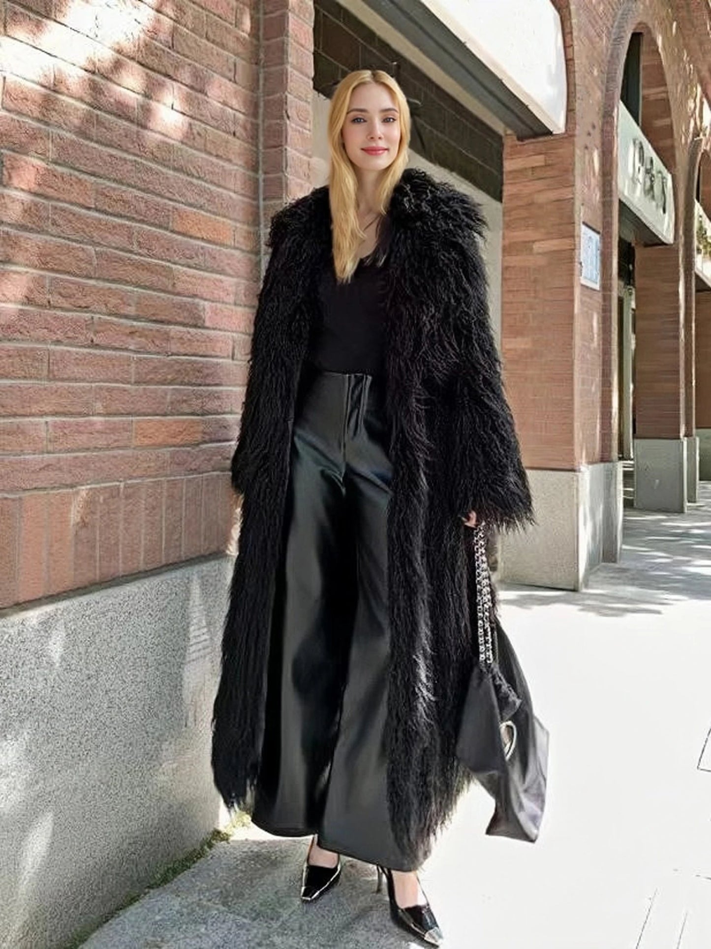 Women'S Elegant Long Faux Fur Coat -  Casual & Comfortable with Pockets, Perfect for Fall/Winter Outdoor Wear, Stylish Long Coat