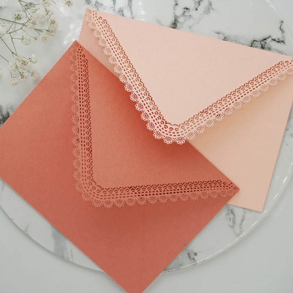 1PC Vintage Western Envelopes Kawaii Hollow Lace Letter Pads Bag Wedding Party Invitation Cards Cover Envelopes for Letter Pads