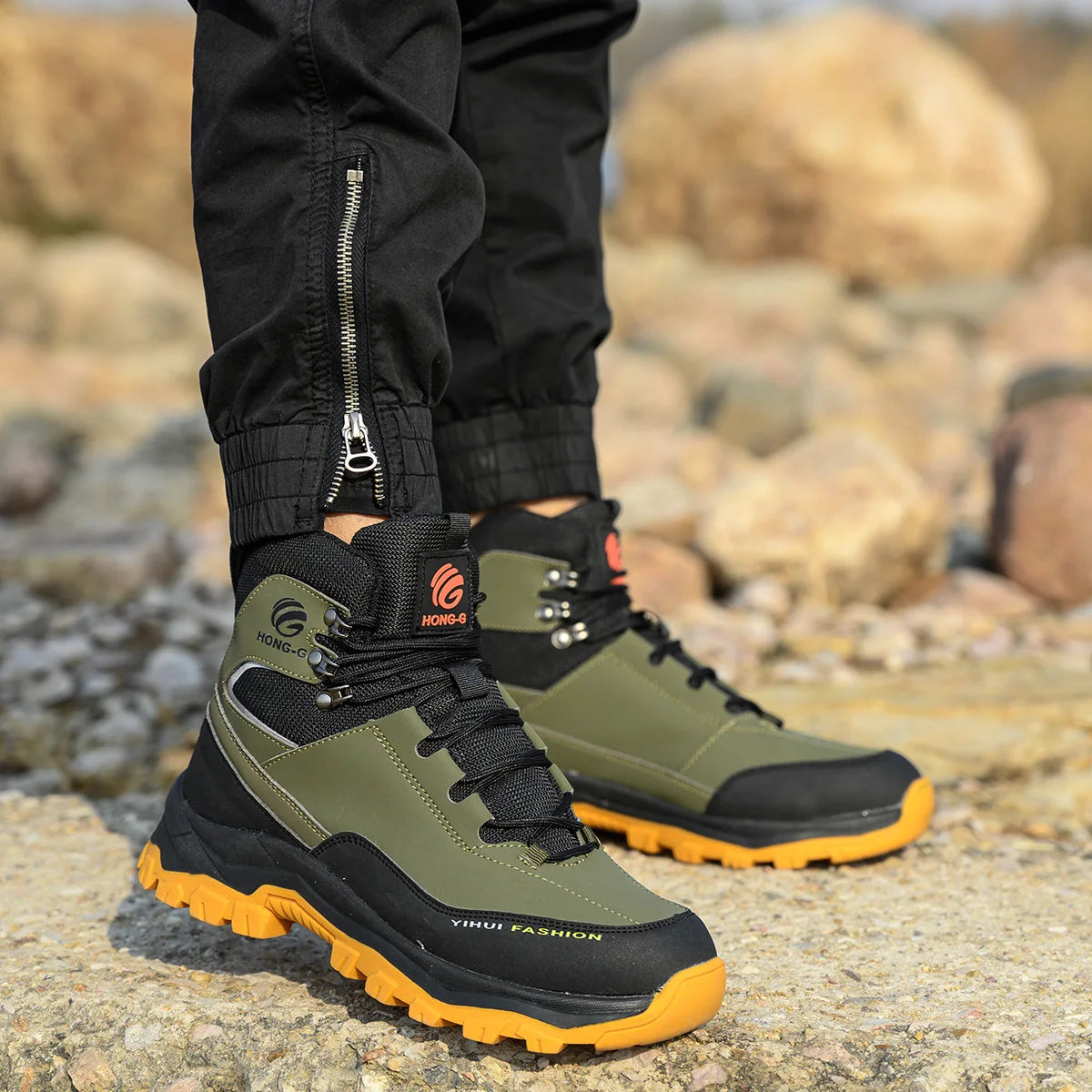 Indestructible Work Boots MEN'S AND WOMEN'S Style Waterproof Work Sports Shoes Steel Toe Boots Anti-puncture Protective Shoes