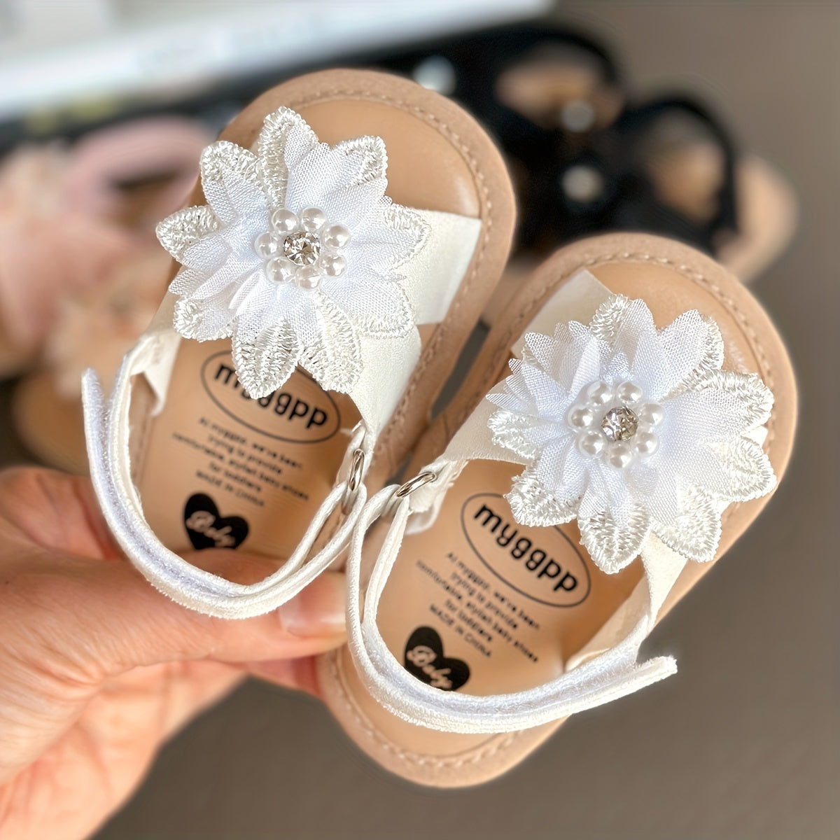 Baby Girls Flower Hook And Loop Sandals, Lightweight Non-Slip Comfy Walking Shoes For Newborn Infant, Summer