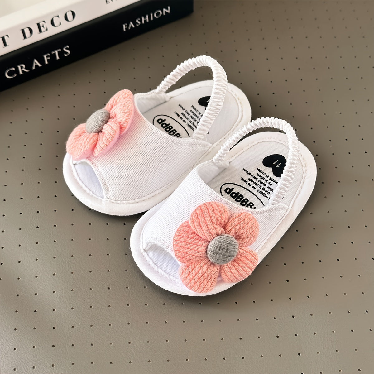 Baby Girls Flower Hook And Loop Sandals, Lightweight Non-Slip Comfy Walking Shoes For Newborn Infant, Summer