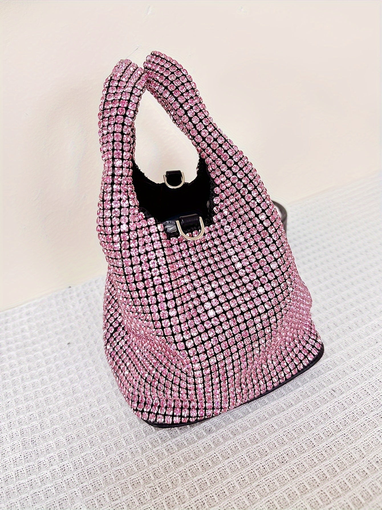 Luxurious Mini Rhinestone Bucket Handbag - Bling-Bling Evening Purse with Chain Strap, Fashionable, Spacious Interior, Perfect for Carnival, Mardi Gras, Music Festival, Party, Prom, and Night Out - Trendy, Glamorous, and Dura