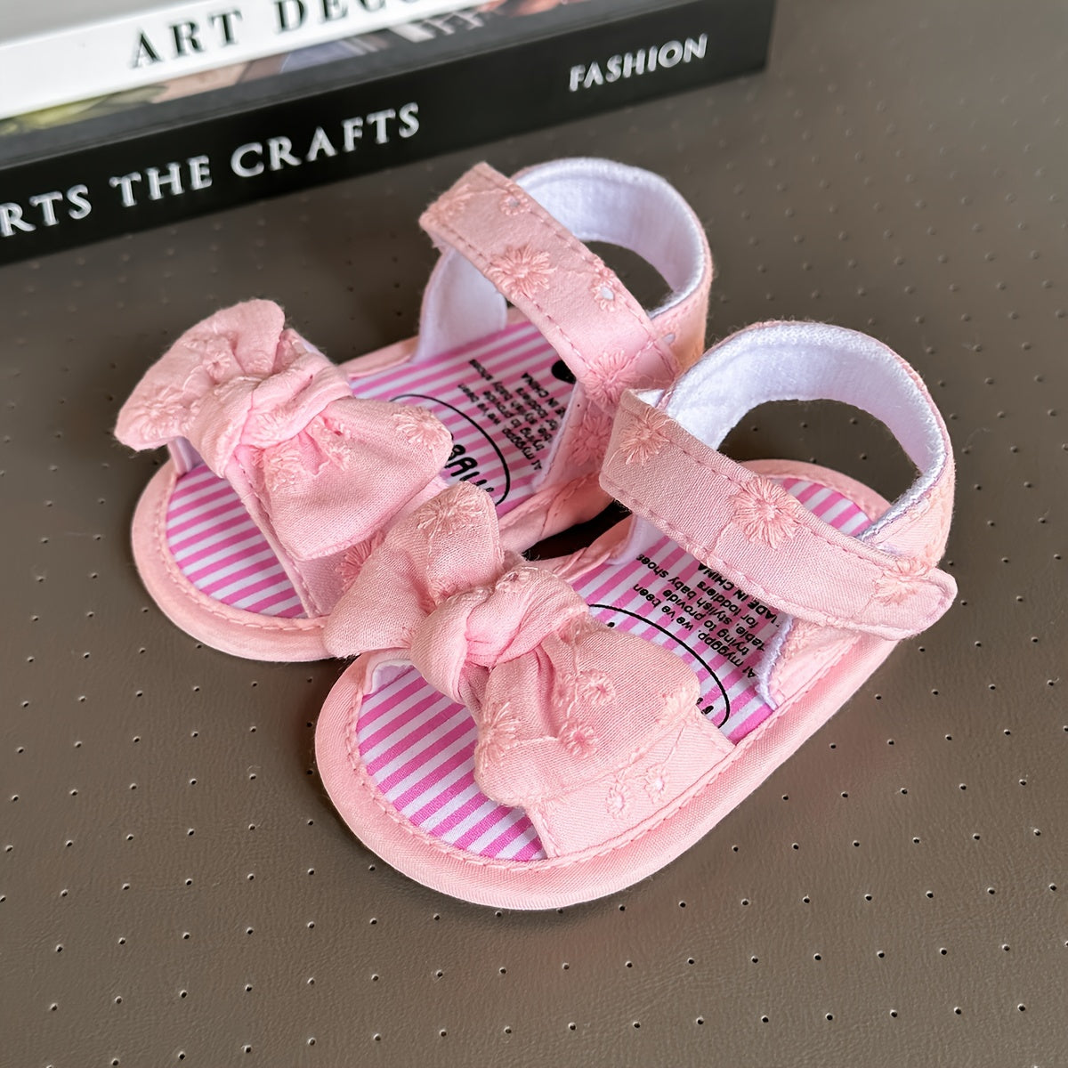 Baby Girls Flower Hook And Loop Sandals, Lightweight Non-Slip Comfy Walking Shoes For Newborn Infant, Summer